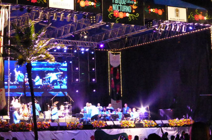 Big Band Jazz Tennessee University @ la Negra Noche de Parque Cultura Nocturno 2013 - Medellin - Beaver on the Beats
