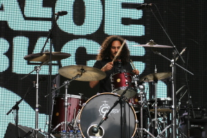 Aloe Blacc's band live in Melbourne