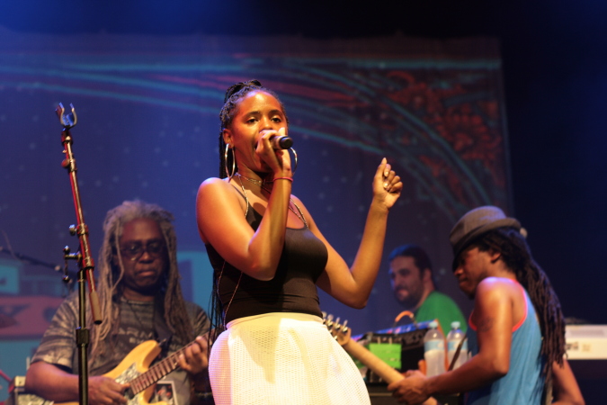 Tonysha Nelson - Parliament Funkadelic concert - Byron Bay Bluesfest 2015