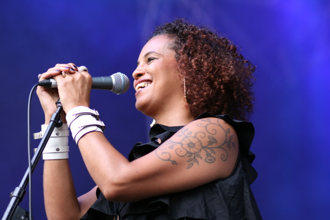 Neneh Cherry & Rocketnumbernine live at WOMADelaide 2015