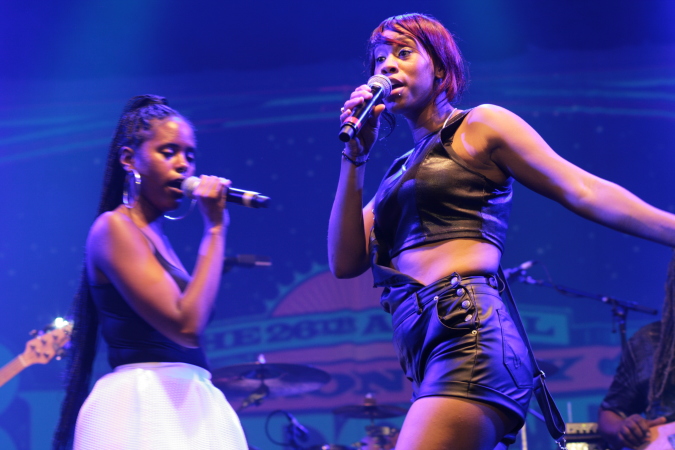 Kandy Apple Redd - Parliament Funkadelic live concert - Byron Bay Bluesfest 2015